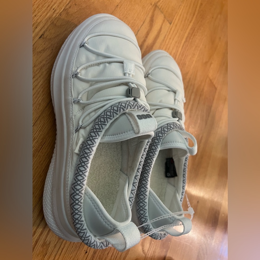 UGG ALL GENDER WHITE CA78 TASMAN SLIPPER SNEAKERS SLIDE - Picture 4 of 5